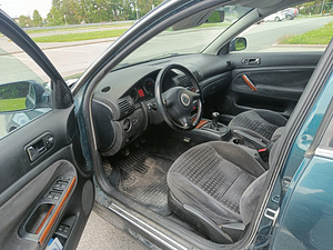 VW Passat 1.9tdi (5 foto / 5)
