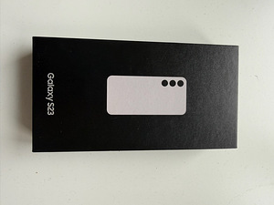 Samsung Galaxy S23 (3 фото из 4)