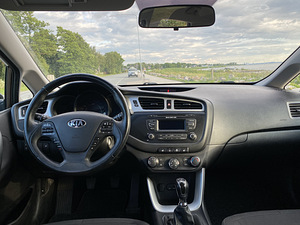 Kia Ceed 2015 nagu uus (10 foto / 10)