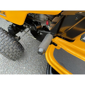 Cub Cadet LT2 kogujaga murutraktor (7 foto / 7)