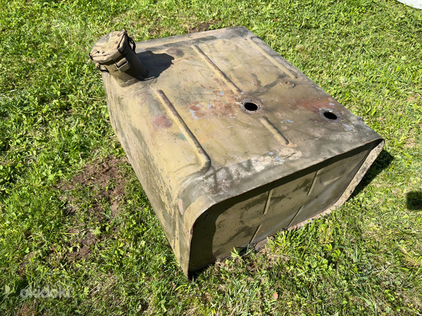 Топливный бак