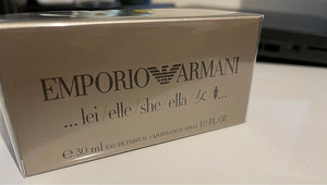 Naiste parfüüm Emporio Armani She 30ml (1 foto / 1)