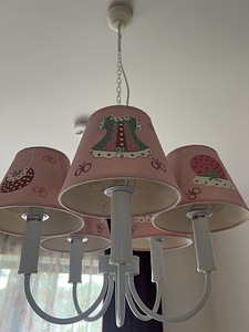 Laelamp lastetuppa / lühter lastetoas (2 foto / 4)