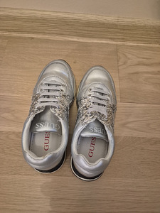 Кроссовки Guess (2 фото из 5)
