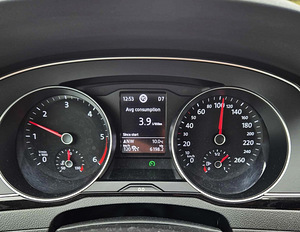 Volkswagen Passat Comfortline 2.0 TDI 110 kW (11 foto / 15)