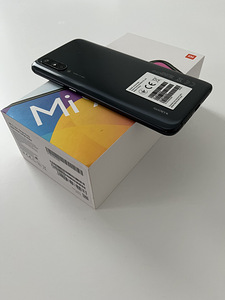 Xiaomi Mi 9 Lite 64GB Dual (3 foto / 5)