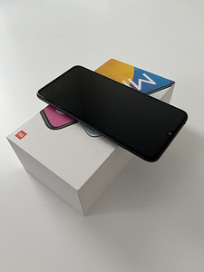 Xiaomi Mi 9 Lite 64GB Dual (4 foto / 5)