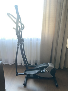 Elliptiline trenažöör / Elliptical trainer (5 foto / 5)