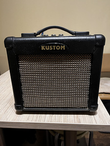 Müüa kustom KGA10 subwoofer kitarrile (1 foto / 3)