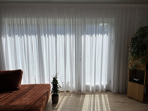 Valged õhulised kardinad 240x270 cm, 7 tk (kokku 18,9 m lai) (3 foto / 5)