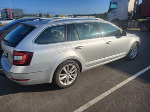 Skoda octavia 2017 (4 foto / 8)