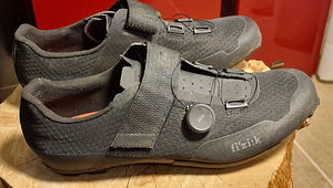 Fizik VENTO maastikuratta kingad, suurus 44 (1 foto / 5)