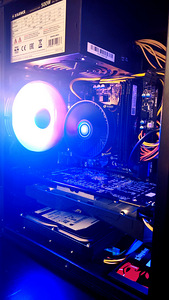 INTEL I5 8GB RAM RX570 (2 foto / 4)