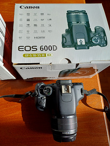 Müüa digikaamera CANON EOS 600 D 18 ja objektiiv CANON EF-S (2 foto / 3)