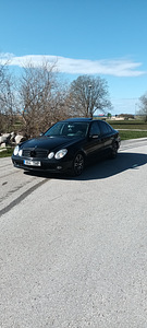 Mercedes-Benz E270 (12 foto / 12)