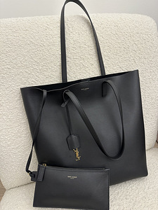 Saint Laurent (2 foto / 4)