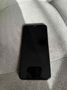 iPhone 11 Pro Max 256 GB 2020 (2 foto / 3)
