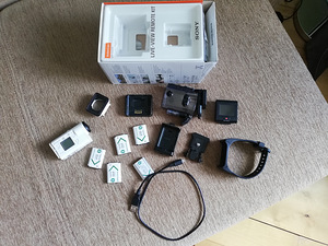 Sony FDR-X3000R 4K, FDR-X3000 (1 foto / 2)