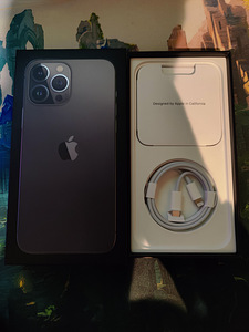 iPhone 13 Pro Макс 256 ГБ (1 фото из 9)