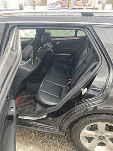 Mercedes-Benz E 220 2.1 R4 125kW FACELIFT (6 foto / 15)