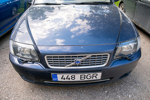 VOLVO S80 (3 foto / 5)