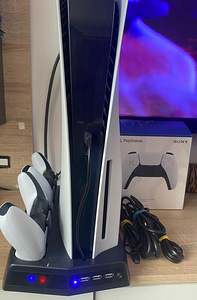 PlayStation 5 / PS 5 + 2 joysticki ja 2 mängu. (2 foto / 8)