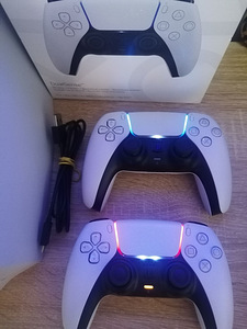 PlayStation 5 / PS 5 + 2 joysticki ja 2 mängu. (8 foto / 8)