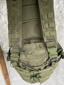 Condor MOLLE vest CS (4 foto / 8)
