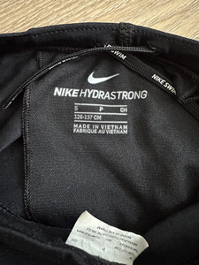 Nike ujumispüksid (3 foto / 3)
