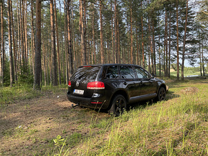 VOLKSWAGEN TOUAREG 2003 (2 foto / 3)