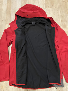 Peak Performance Insulated meeste jope, uus! (3 foto / 4)