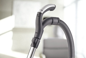 Miele Complete C3 125 Ed Powerline 890w Comfort пылесос (7 фото из 8)
