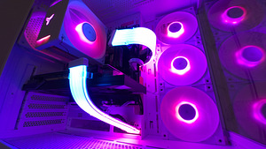 UUS! Mänguriarvuti RX 5700XT/RYZEN5 3500X/32GB DDR4/WIFI (4 foto / 6)