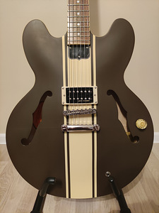 Гитара blink 182 Tom Delonge Epiphone ES-333 (2 фото из 10)