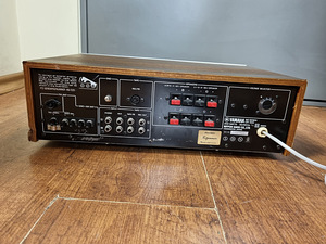 Yamaha CR-420 AM/FM Stereo Receiver (3 foto / 5)