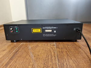 Akai CD-V12 Compact Disc Player (3 foto / 3)