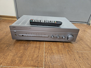 NAD C320BEE Stereo Integrated Amplifier (3 foto / 4)
