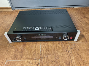 McIntosh D150 Digital Preamplifier DAC (2 foto / 3)