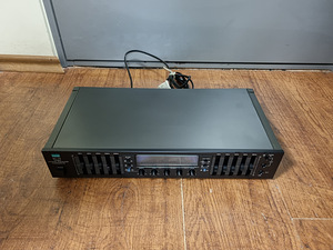 Sansui RG-7X Stereo Graphic Equalizer Consolette (3 foto / 4)