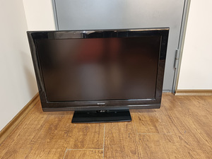 Sharp Aquos LC-32SH7E 32 Inch LCD TV