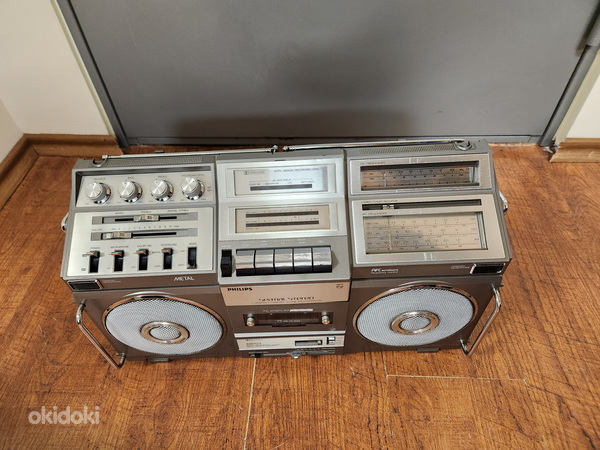 Philips D8703 AM/FM 4 Band Spatial Stereo Radio Cassette (foto #6)