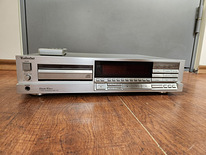 Technics SL-P550 Stereo Compact Disc Player