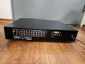 Yamaha C-60 Stereo Control Amplifier (4 foto / 4)