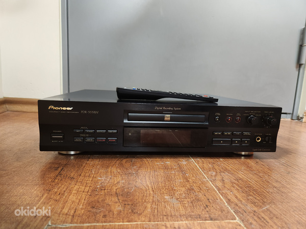 Pioneer PDR-555RW Stereo Compact Disc Recorder (foto #1)