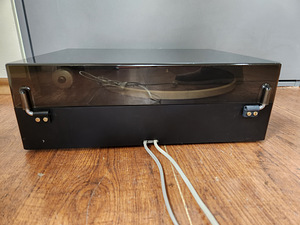 Lenco L65 Belt-Drive Player (3 foto / 4)