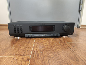 Philips FT930 Digital Synthesized Stereo Tuner