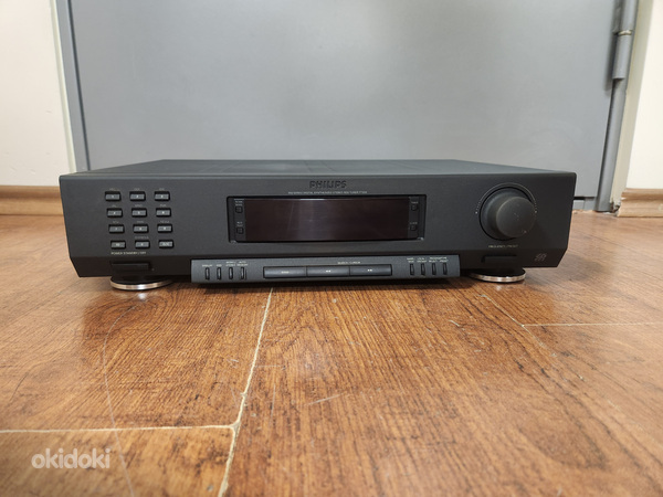 Philips FT930 Digital Synthesized Stereo Tuner (foto #1)