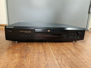 Sony CDP-XE220 Stereo Compact Disc Player  (1 foto / 3)