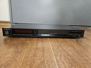 Technics ST-600 Quartz Synthesizer AM/FM Stereo Tuner (1 foto / 3)