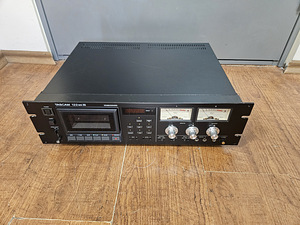 Tascam 122 MK III Hi-End Stereo Cassette Deck (2 foto / 4)